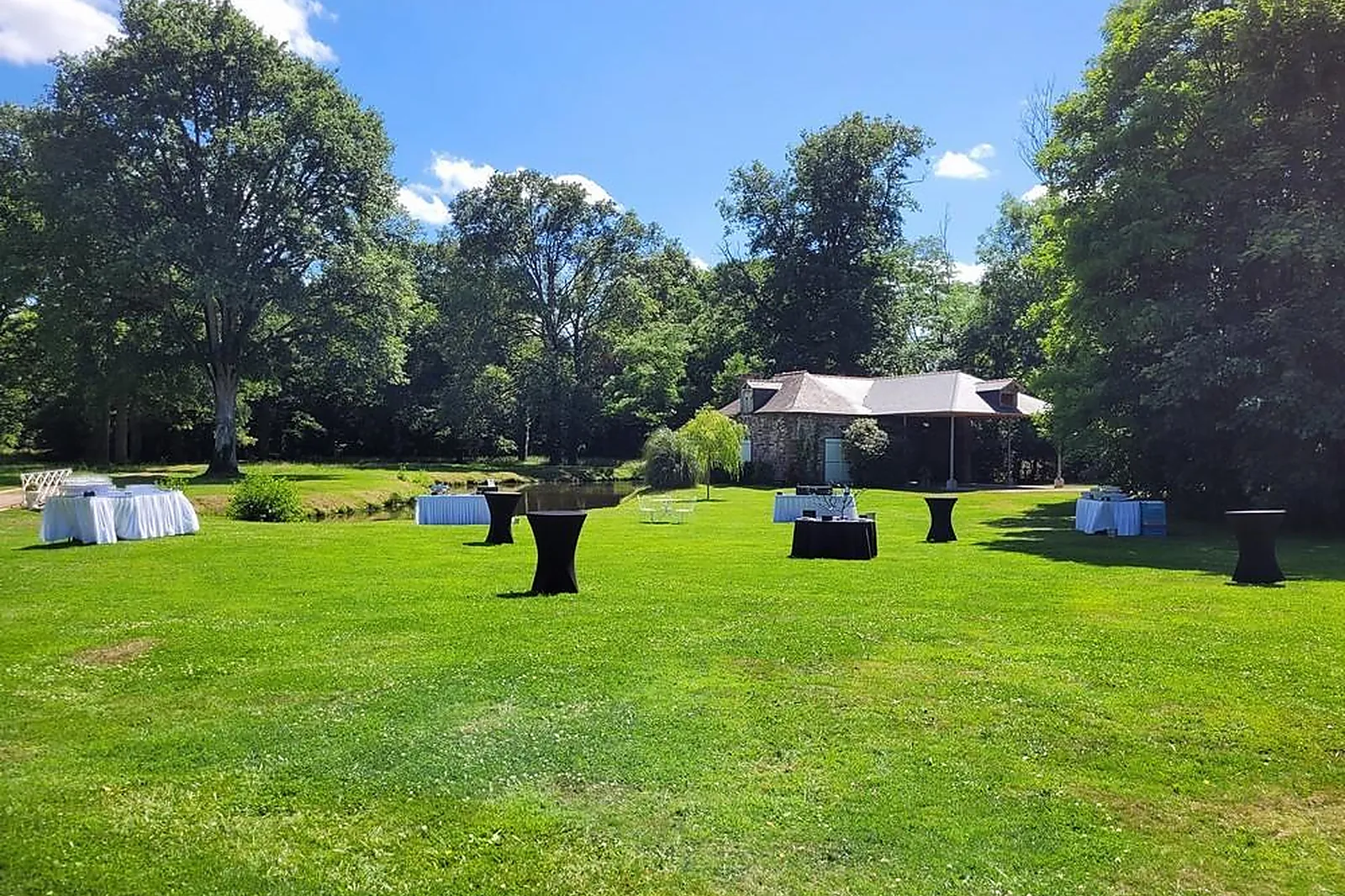 Lieux événementiels, DOMAINE DES LONGRAIS