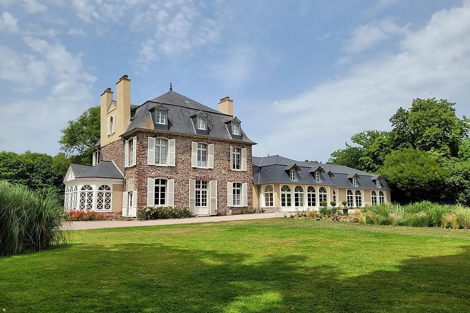 Lieux événementiels, DOMAINE DES LONGRAIS