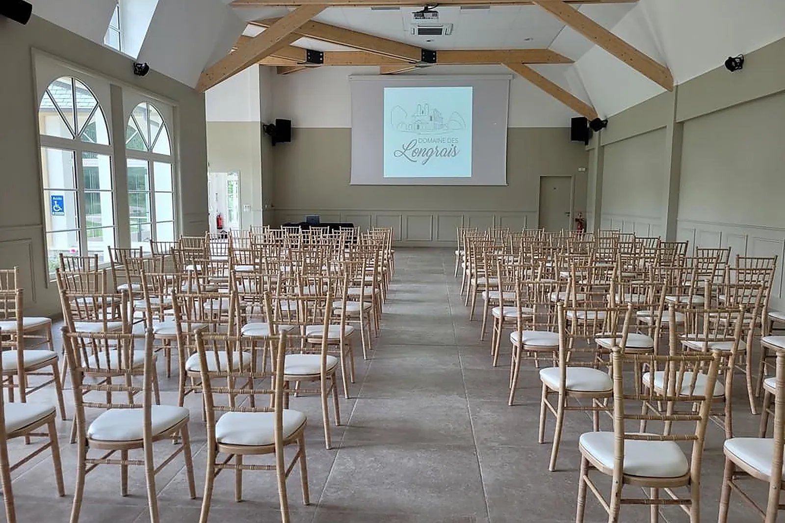 Lieux événementiels, DOMAINE DES LONGRAIS