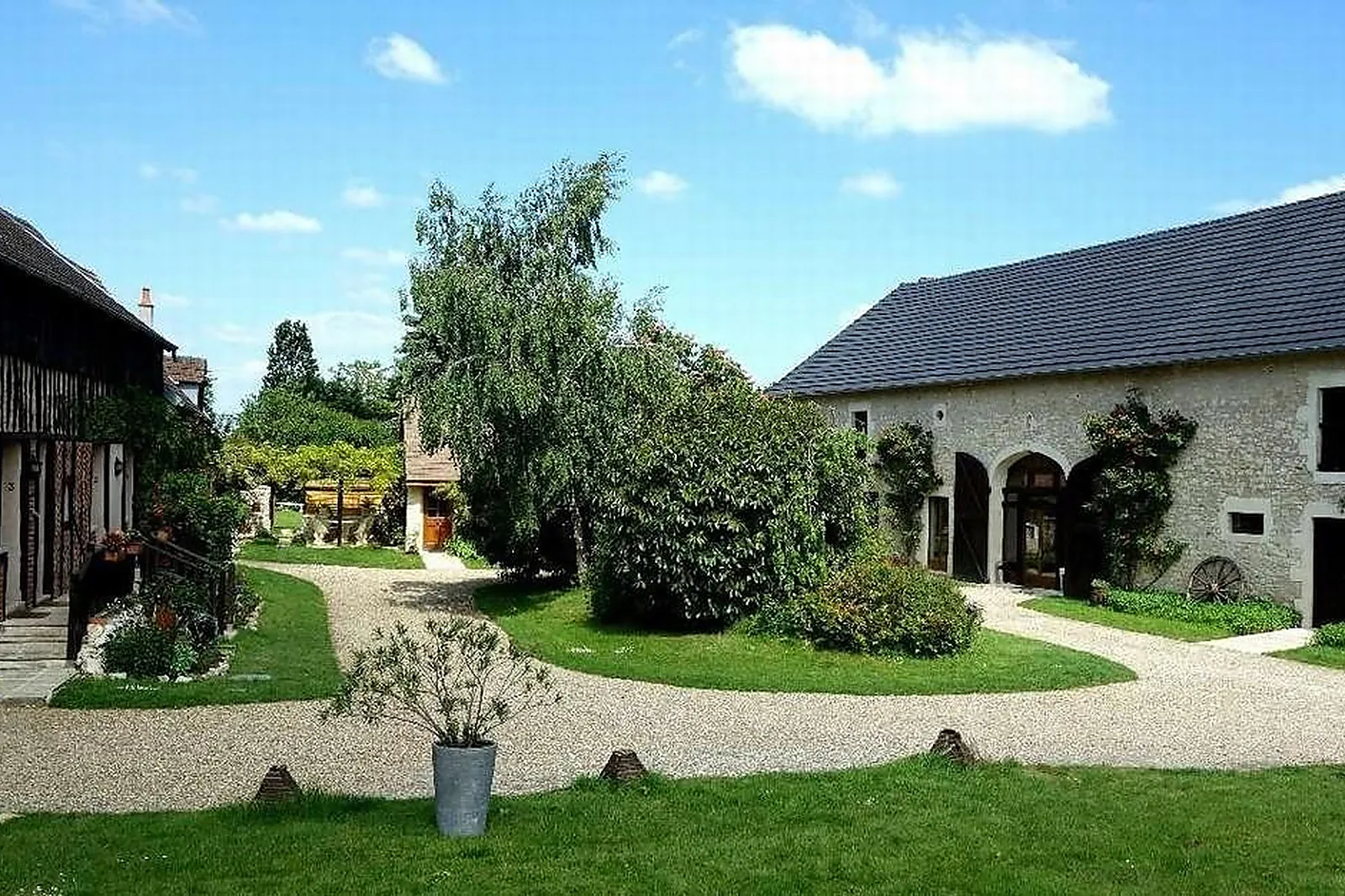 Lieux événementiels, DOMAINE DES MÉDARDS