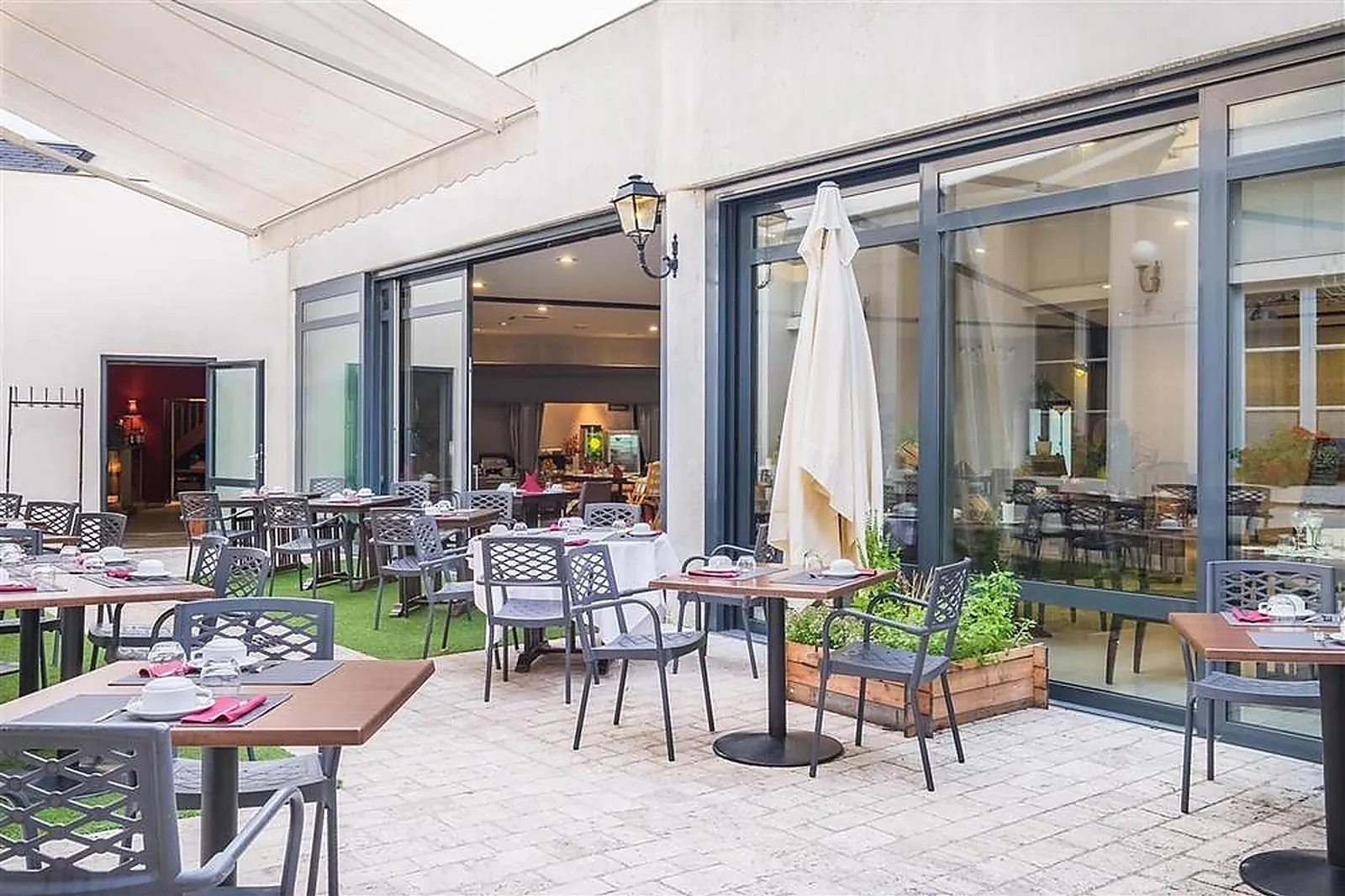 Lieux événementiels, DOMAINE DES THÔMEAUX, HÔTEL RESTAURANT SPA