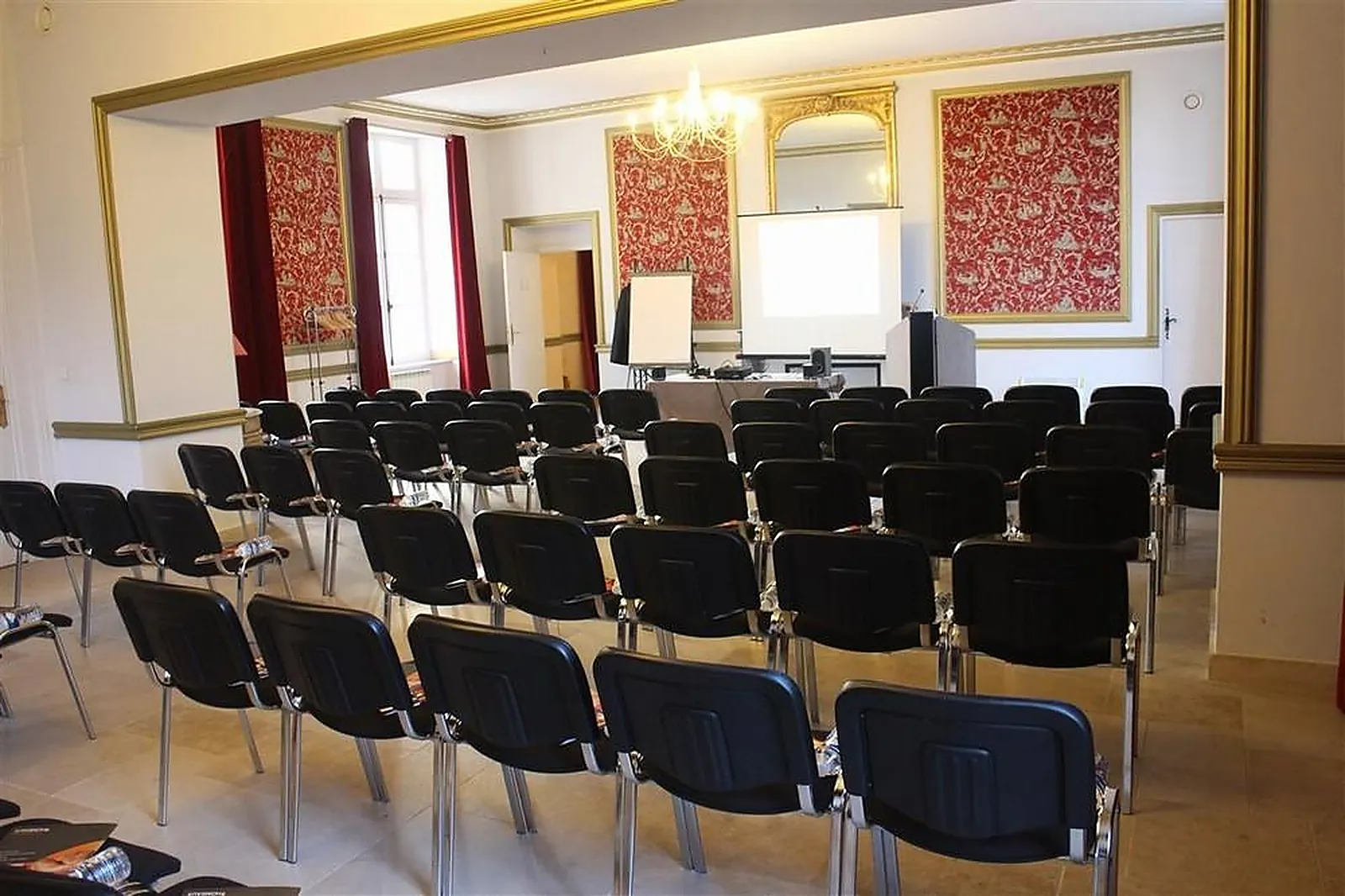 Lieux événementiels, DOMAINE DES THÔMEAUX, HÔTEL RESTAURANT SPA