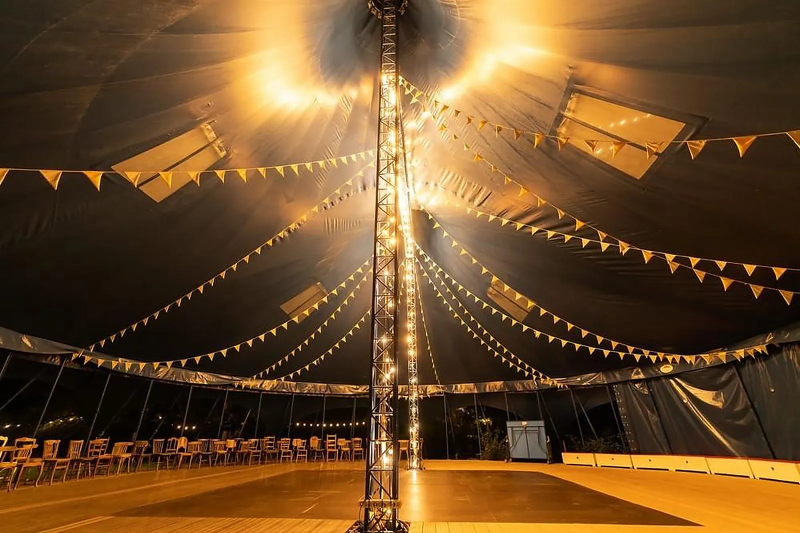 Lieux événementiels, DOMAINE DES VIEUX CHÊNES