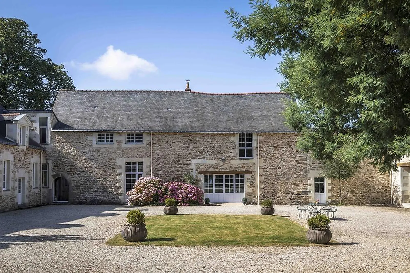Lieux événementiels, DOMAINE DU CHALONGE