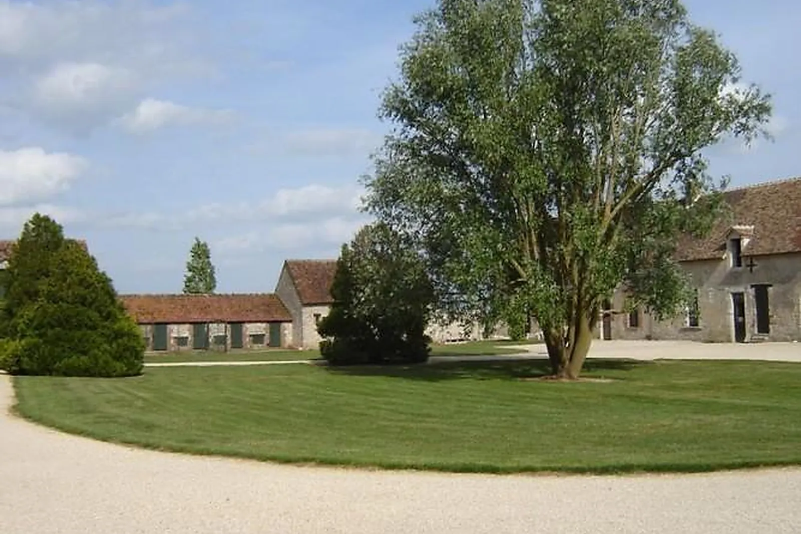 Lieux événementiels, DOMAINE DU GRAND VILLEGOMBLAIN