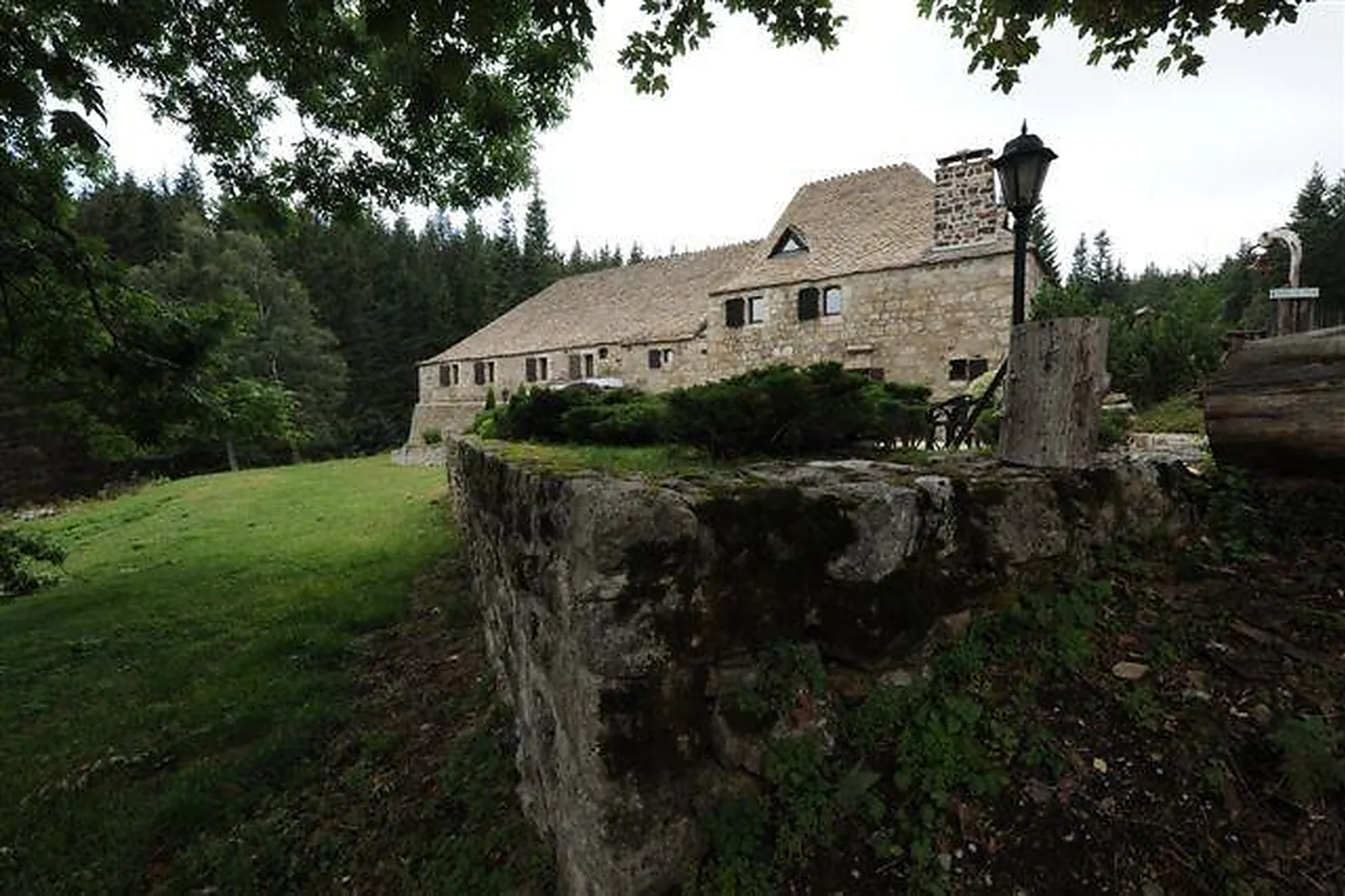 Lieux événementiels, DOMAINE DU LAC FERRAND