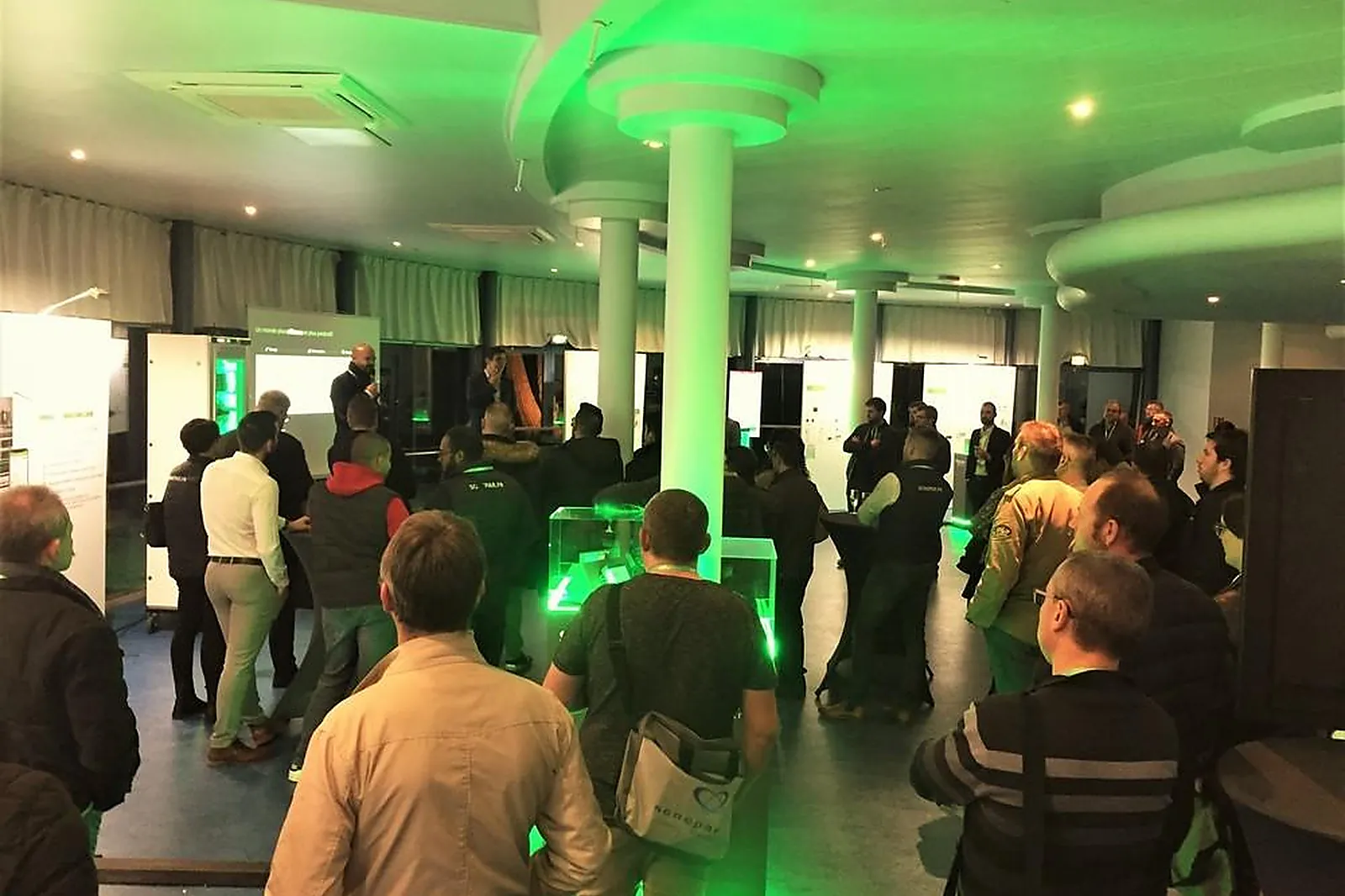 Lieux événementiels, DOMAINE DU LAC PLOMBIÈRES