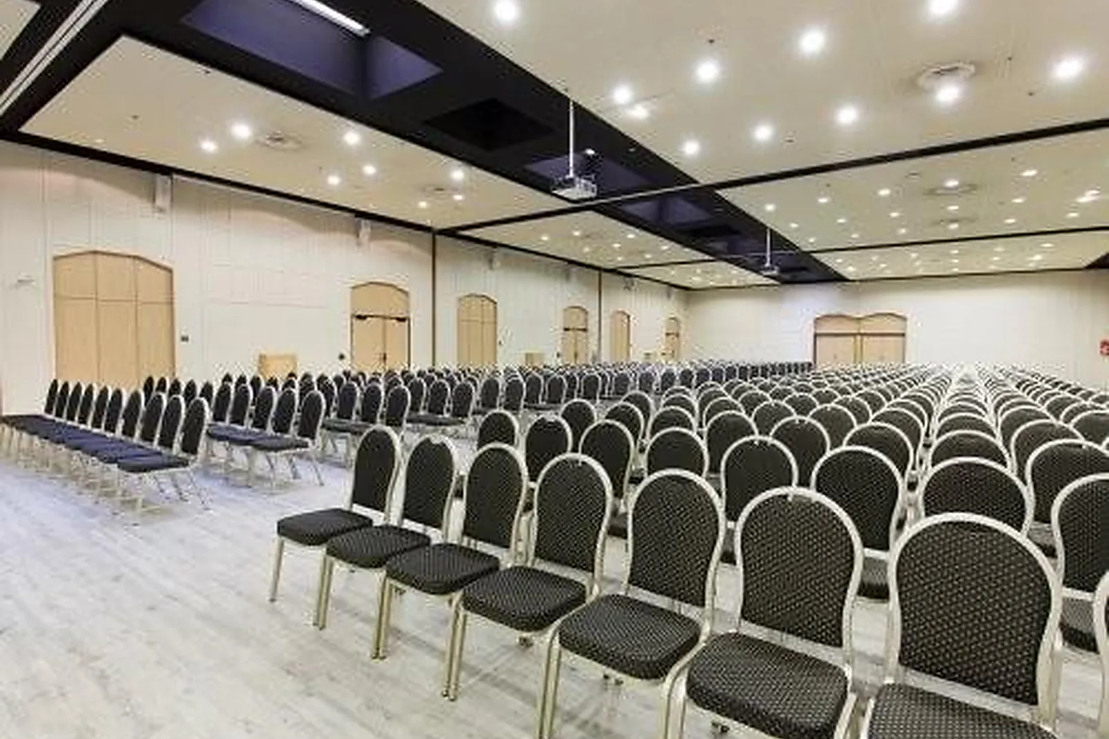 Lieux événementiels, DOMAINE DU LAC D'AILETTE