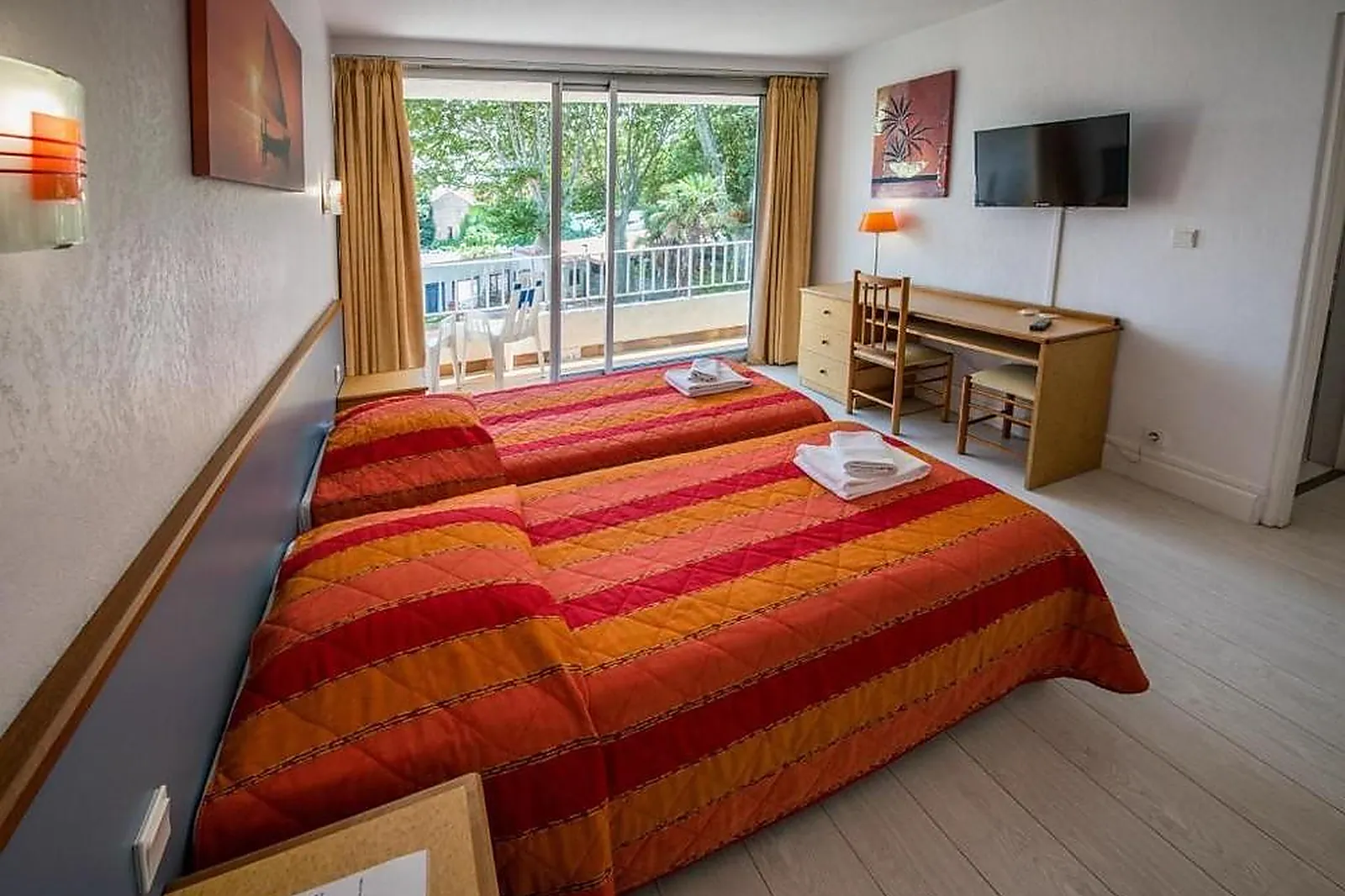 Lieux événementiels, DOMAINE DU MAS BLANC