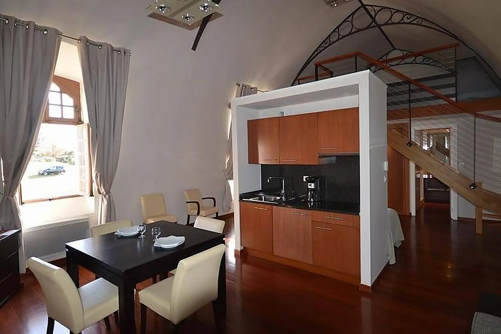 Lieux événementiels, DOMAINE DU PALAIS DES EVÊQUES