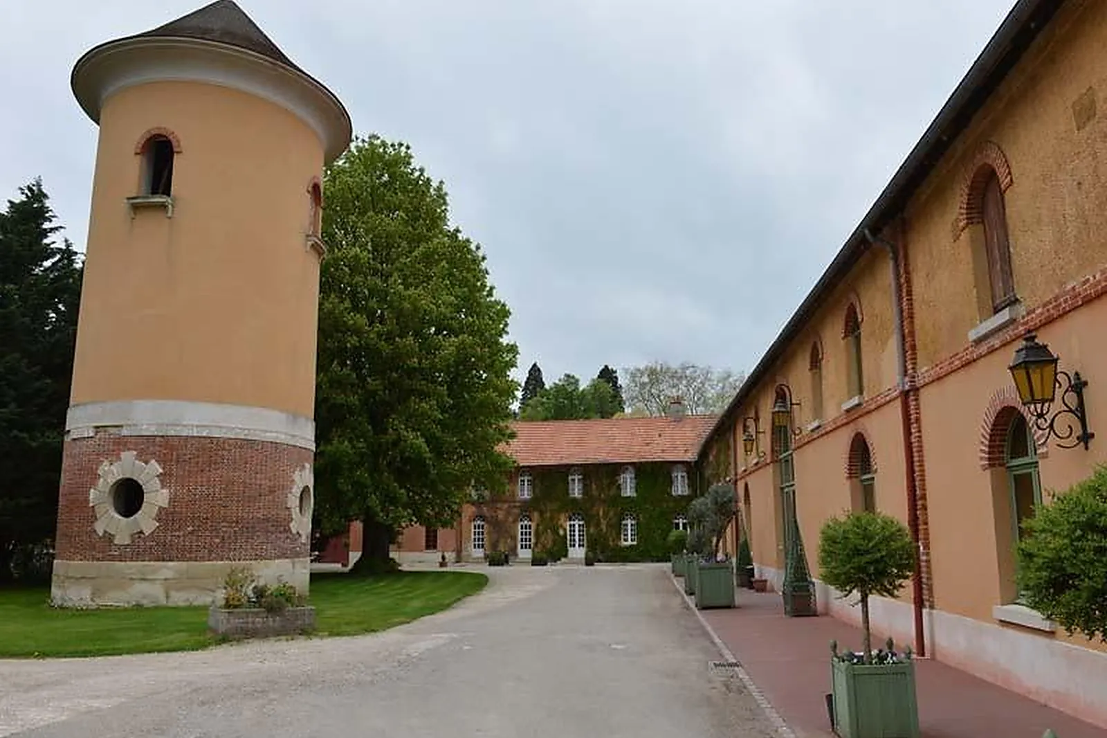 Lieux événementiels, DOMAINE DU PARC