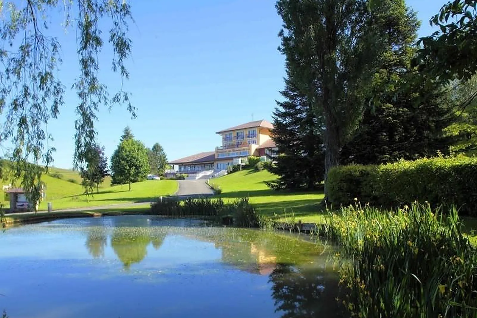 Lieux événementiels, DOMAINE DU REVERMONT