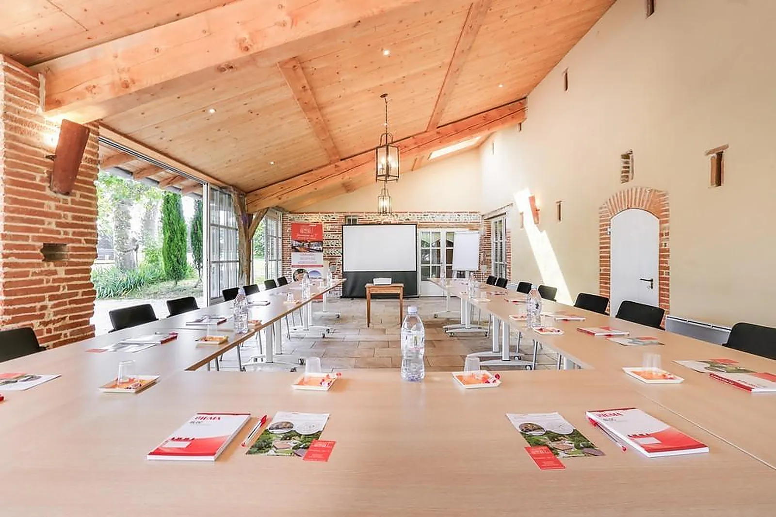 Lieux événementiels, DOMAINE DU T