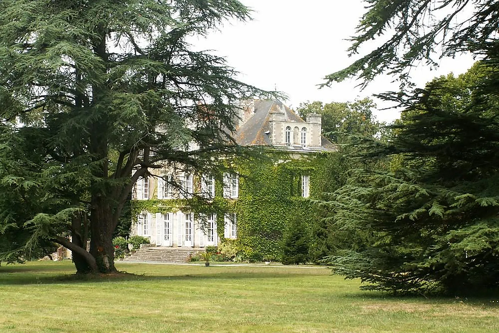 Lieux événementiels, DOMAINE DU THIEMAY
