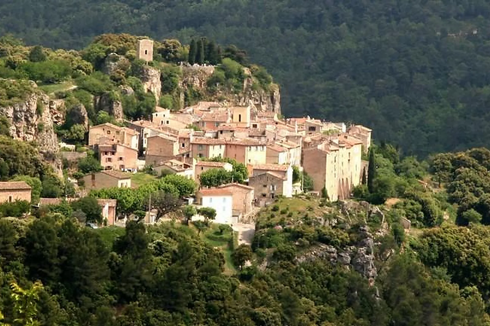 Lieux événementiels, DOMAINE DU THRONNET