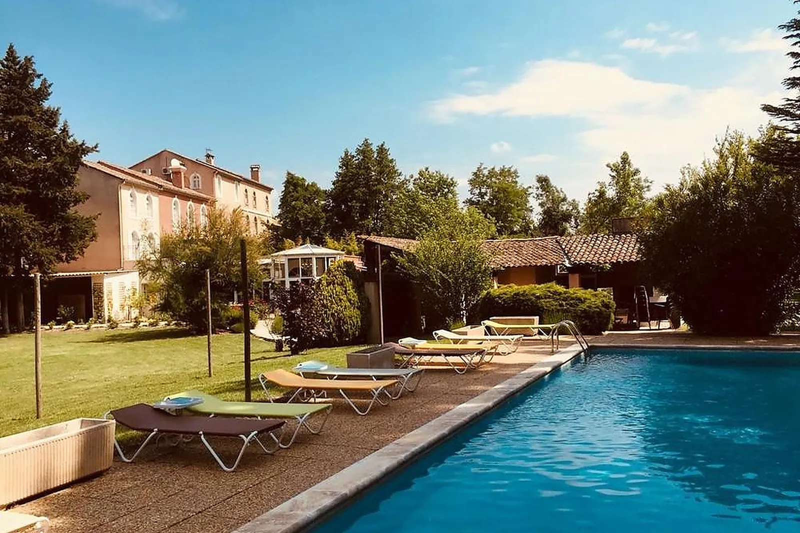 Lieux événementiels, DOMAINE LA ROQUE