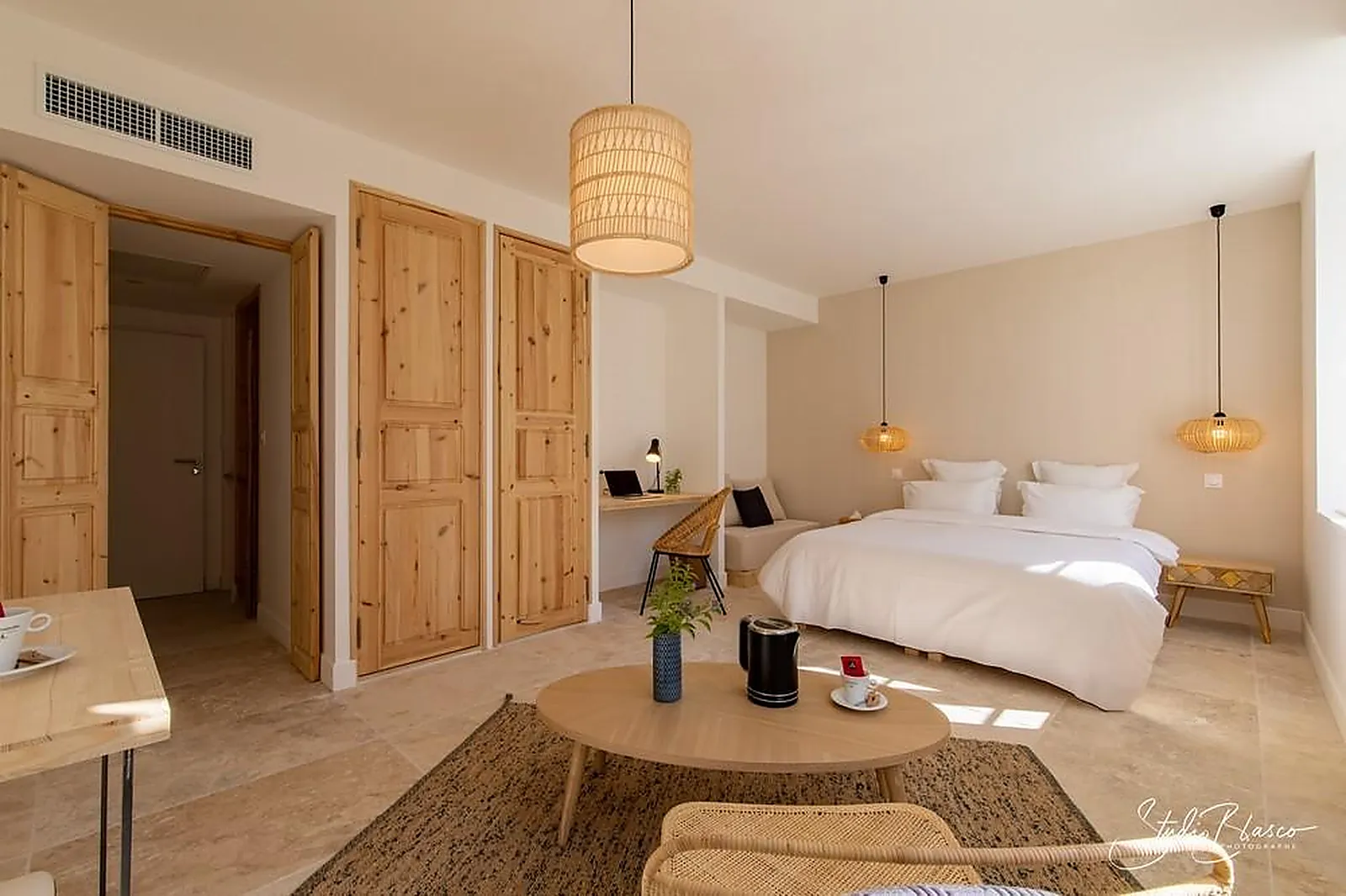 Lieux événementiels, DOMAINE LA ROQUE