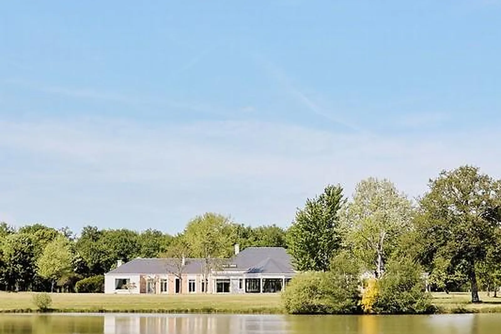 Lieux événementiels, DOMAINE LE CHÉRY