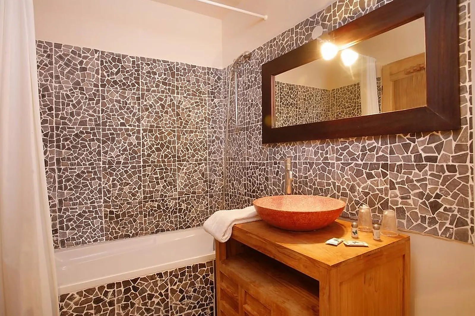 Lieux événementiels, DOMAINE LE MILOS