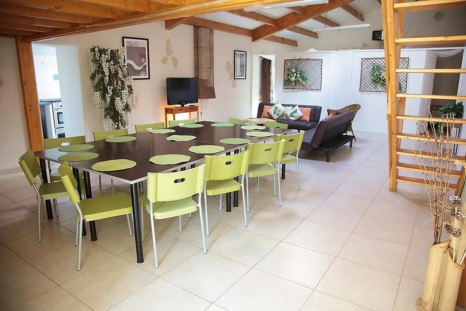 Lieux événementiels, DOMAINE LES ROUSSELIERES