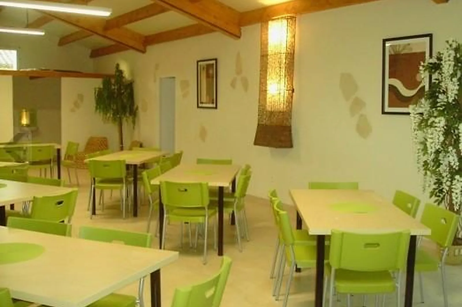 Lieux événementiels, DOMAINE LES ROUSSELIERES