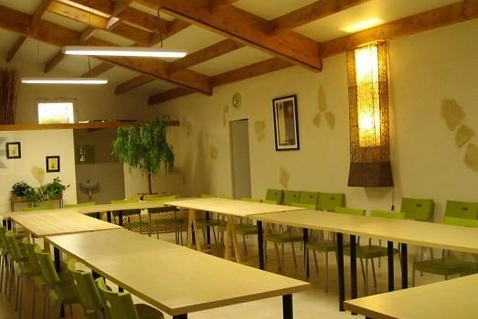 Lieux événementiels, DOMAINE LES ROUSSELIERES