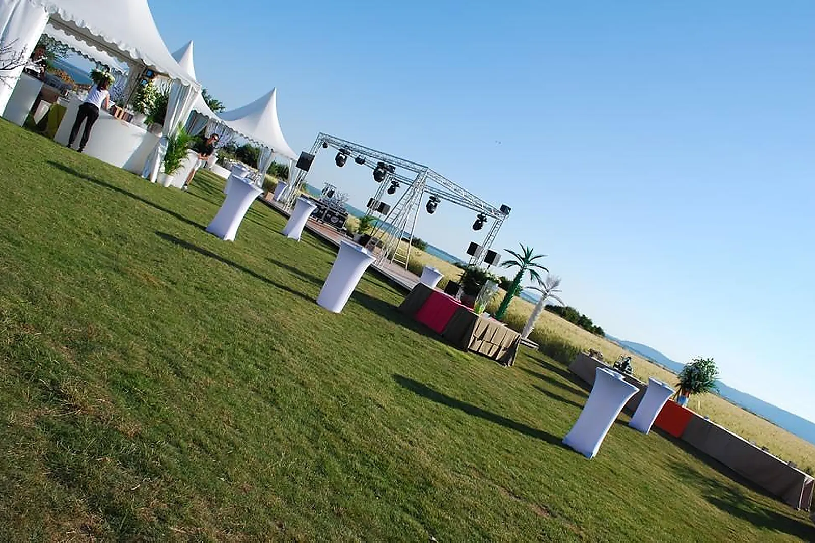 Lieux événementiels, DOMAINES DES MOURES