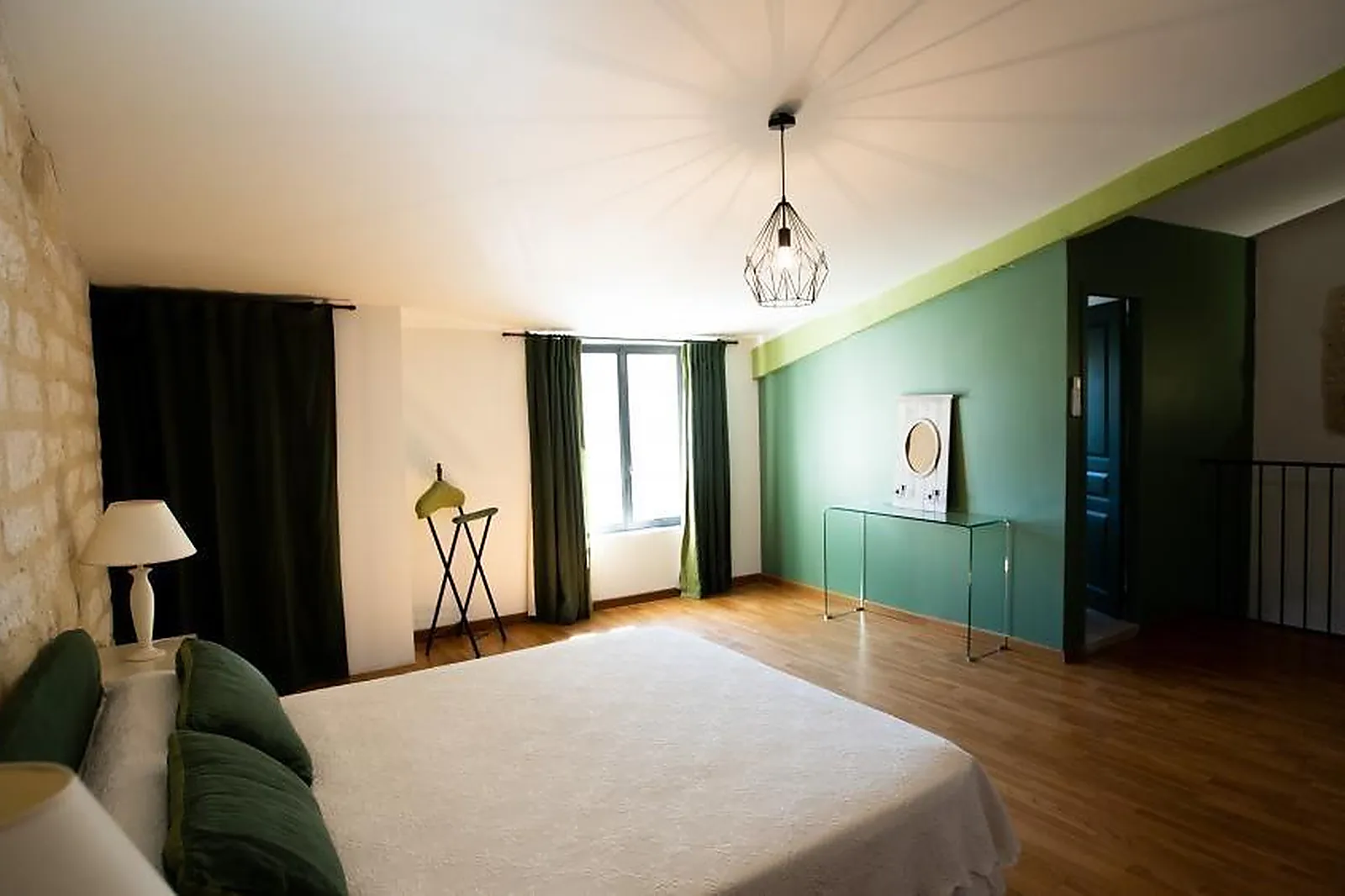 Lieux événementiels, DOMAINES DES MOURES