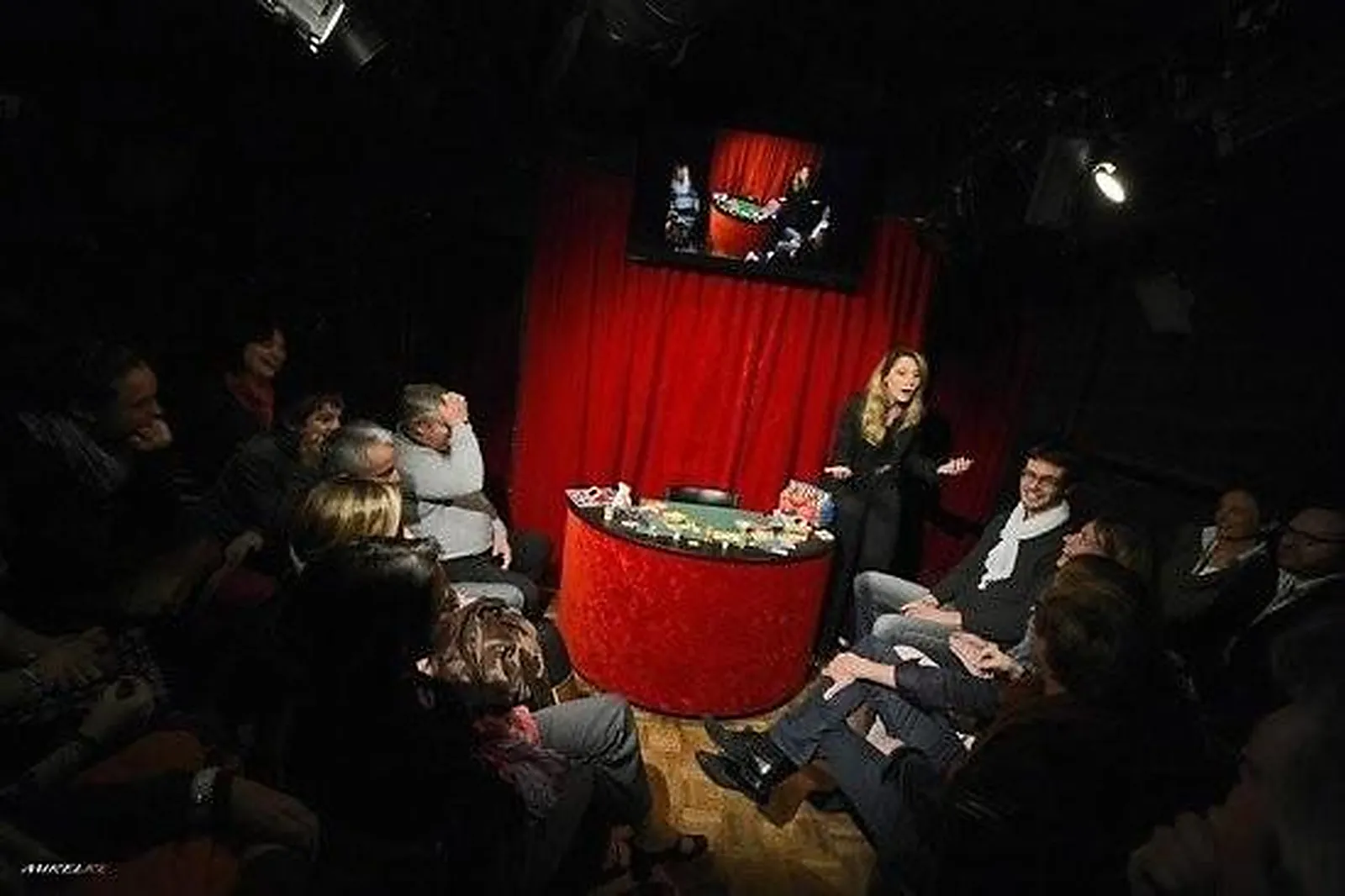 Lieux événementiels, DOUBLE FOND