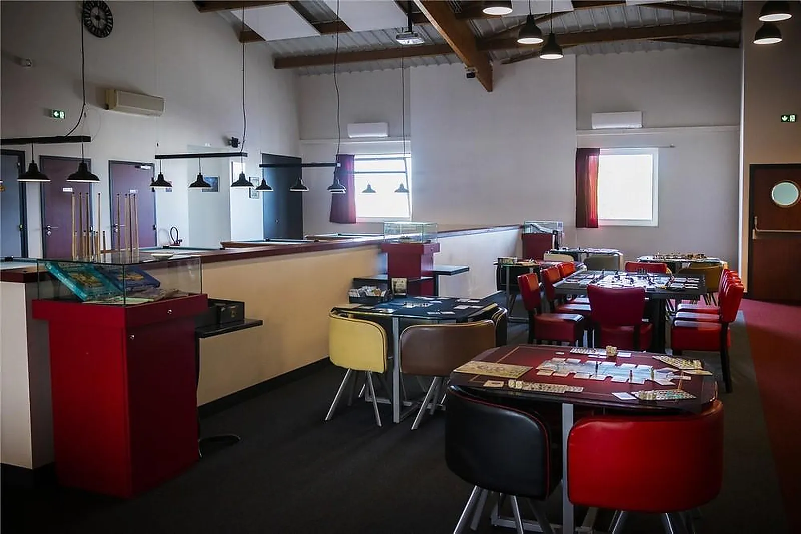 Lieux événementiels, DOUBLE JEUX