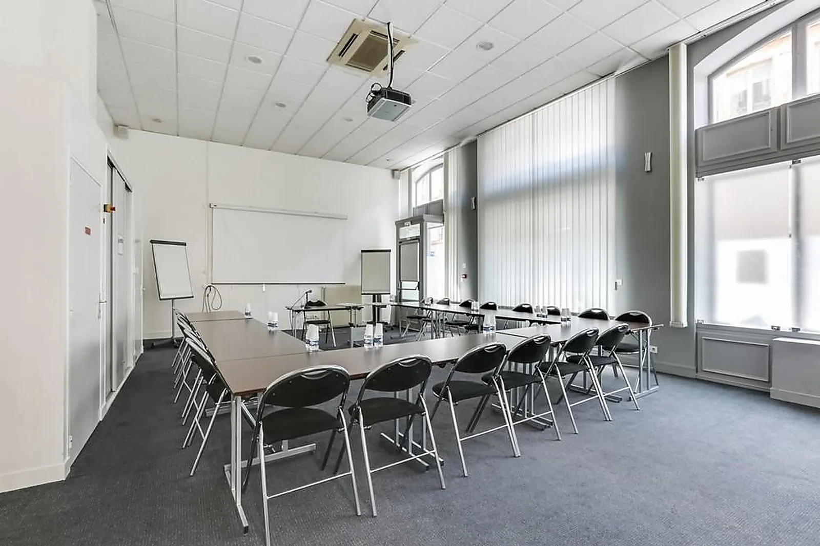 Lieux événementiels, DU CÔTÉ DE LA TRINITÉ