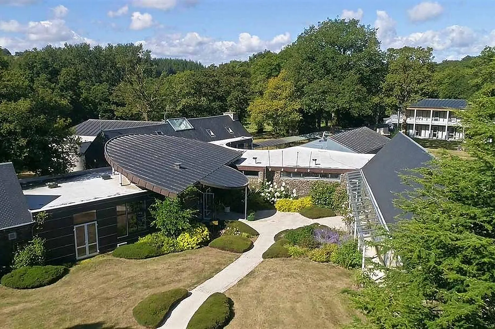 Lieux événementiels, ECOLODGE HOTEL LE KEREDEN