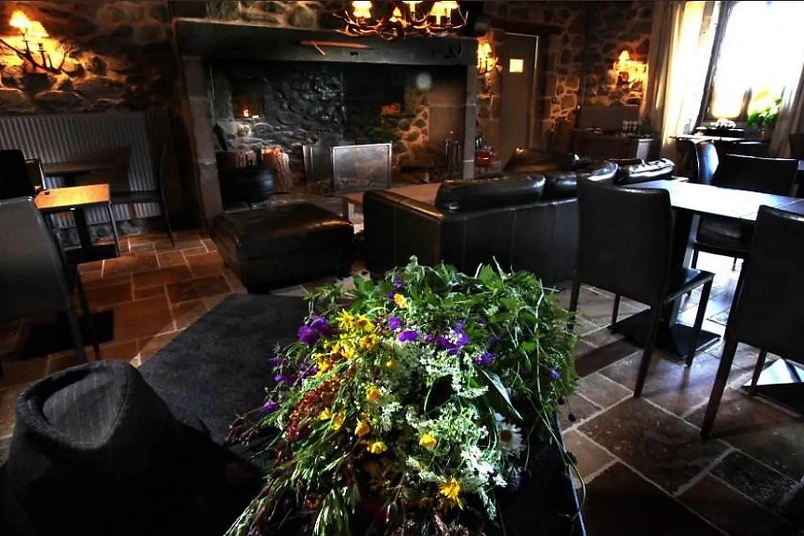 Lieux événementiels, ECOLODGE DU LAC DU PÊCHER