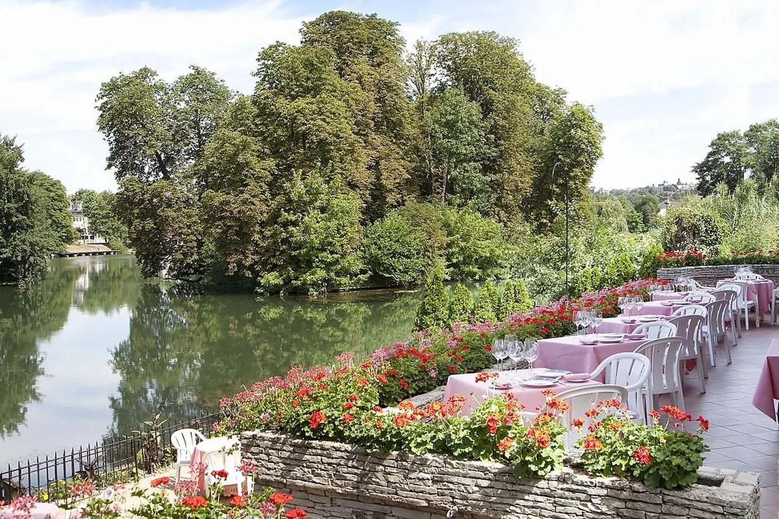 Lieux événementiels, ECU DE FRANCE