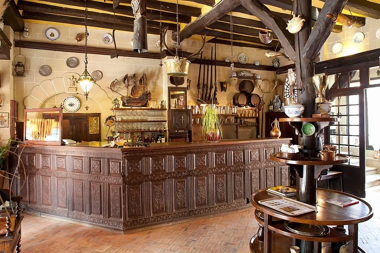 Lieux événementiels, ECU DE FRANCE