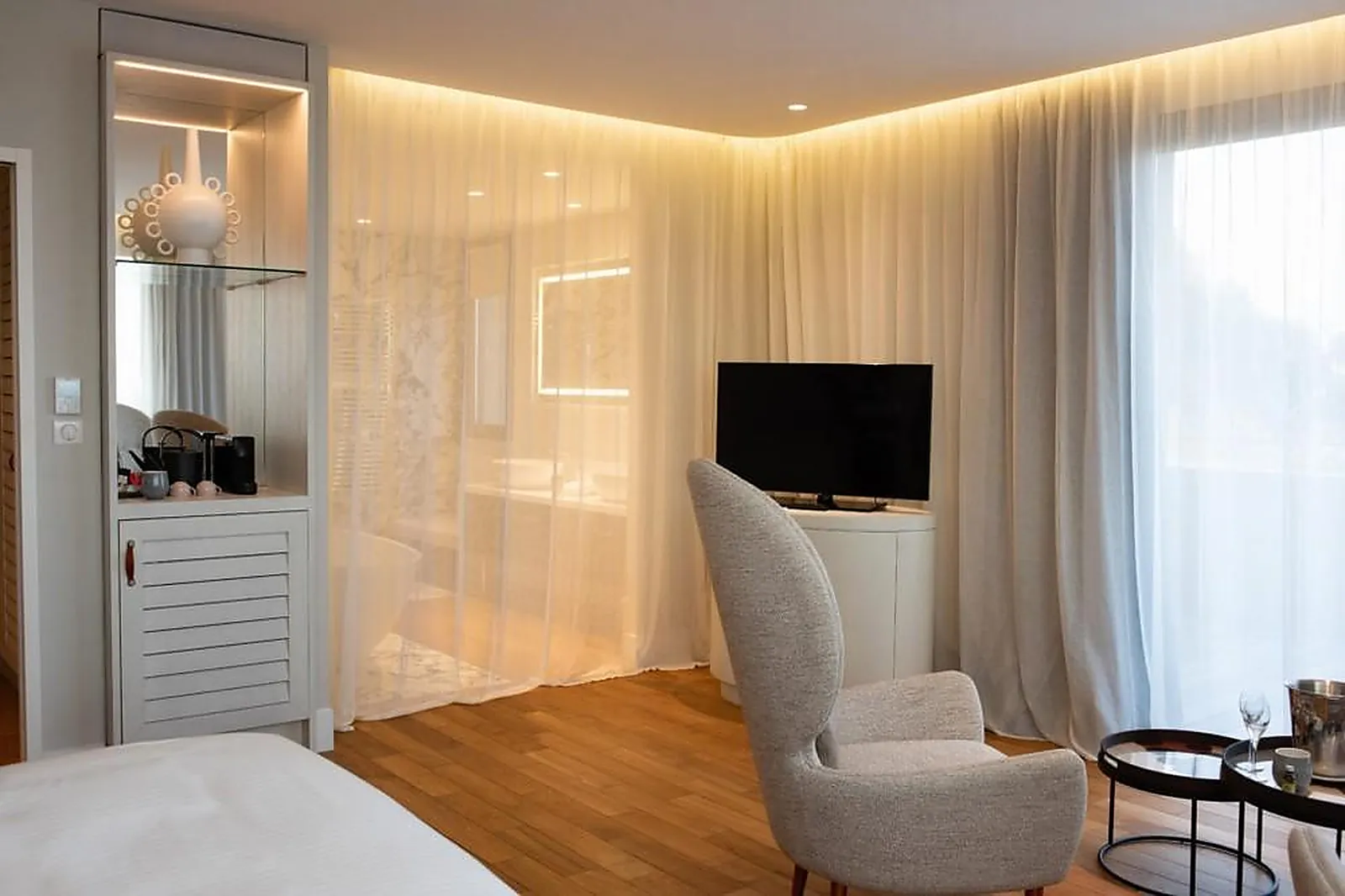 Lieux événementiels, EDEN ROSE GRAND HÔTEL