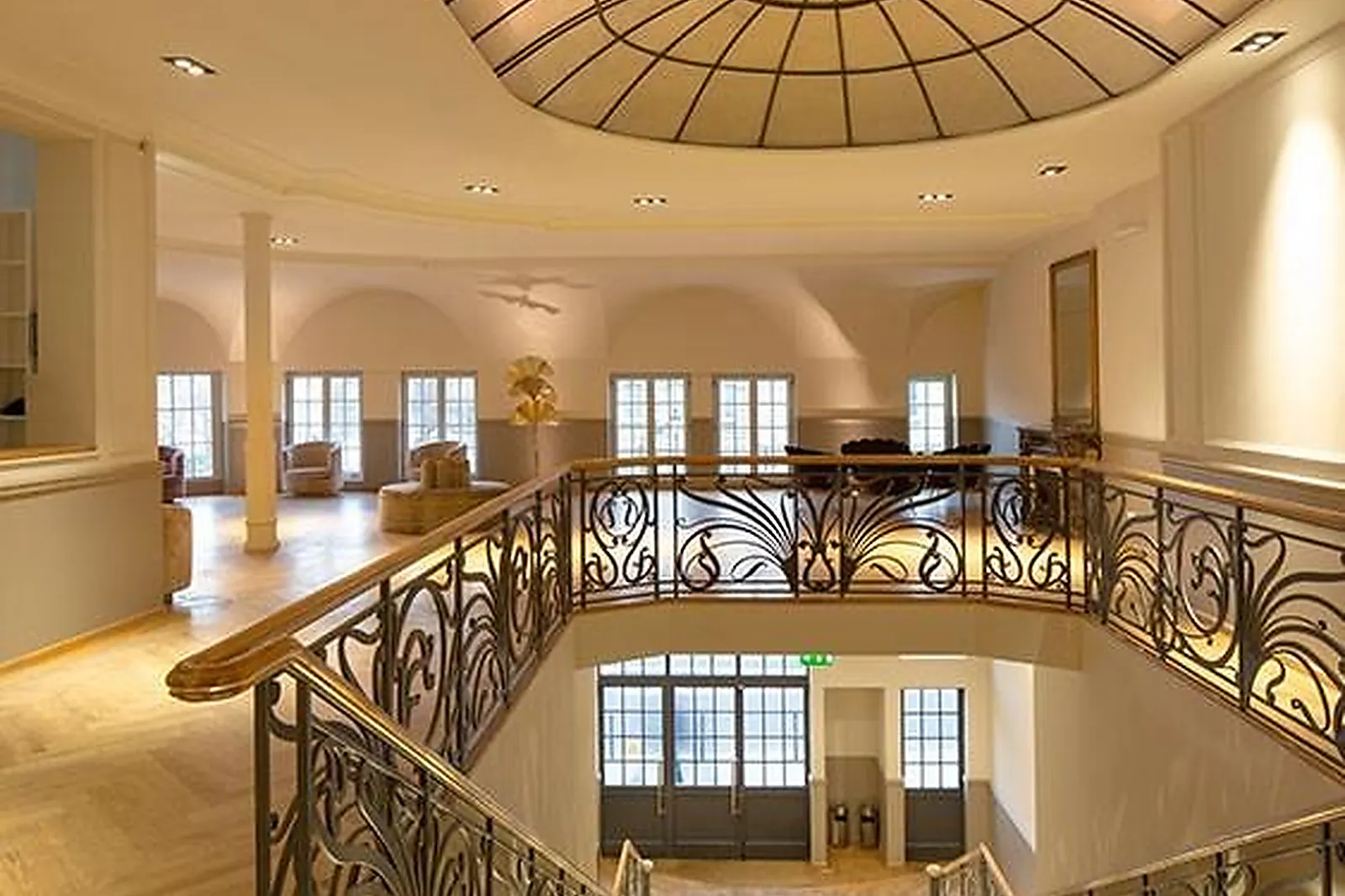 Lieux événementiels, ELYSÉE MONTMARTRE