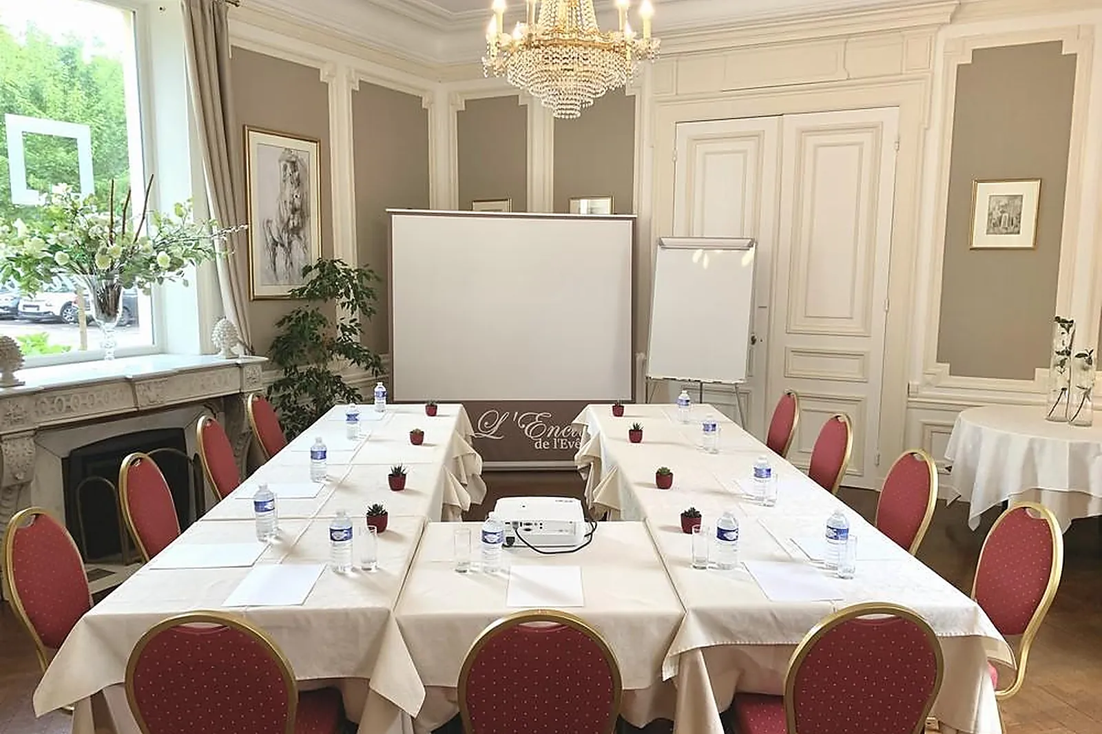 Lieux événementiels, ENCLOS DE L'EVÊCHÉ