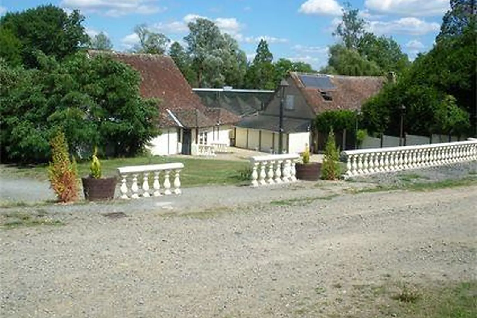 Lieux événementiels, ENCLOS DE SOURCES