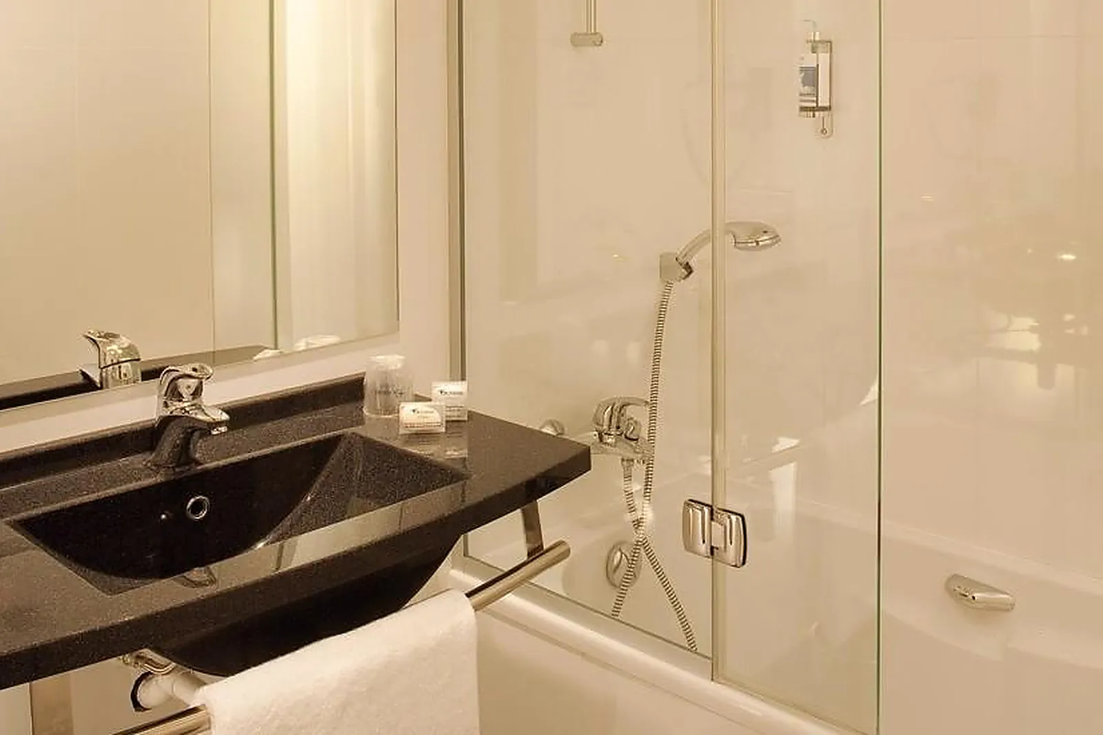 Lieux événementiels, ESCALE OCEANIA MARSEILLE VIEUX PORT