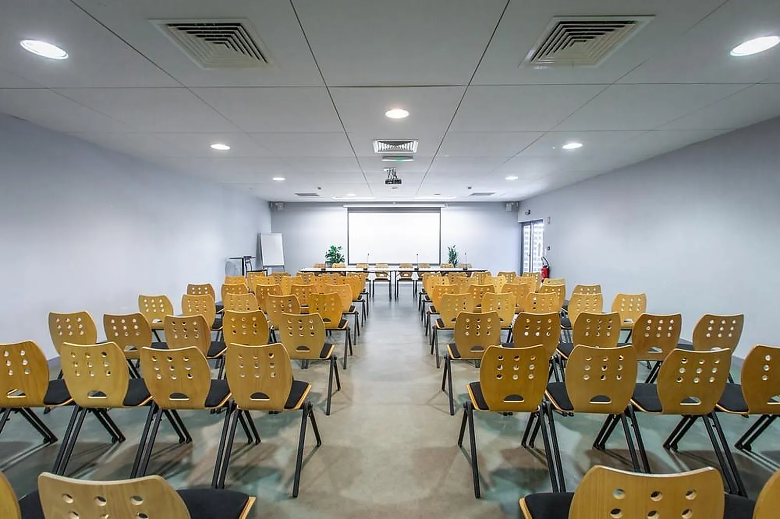 Lieux événementiels, ESPACE 1000 SOURCES