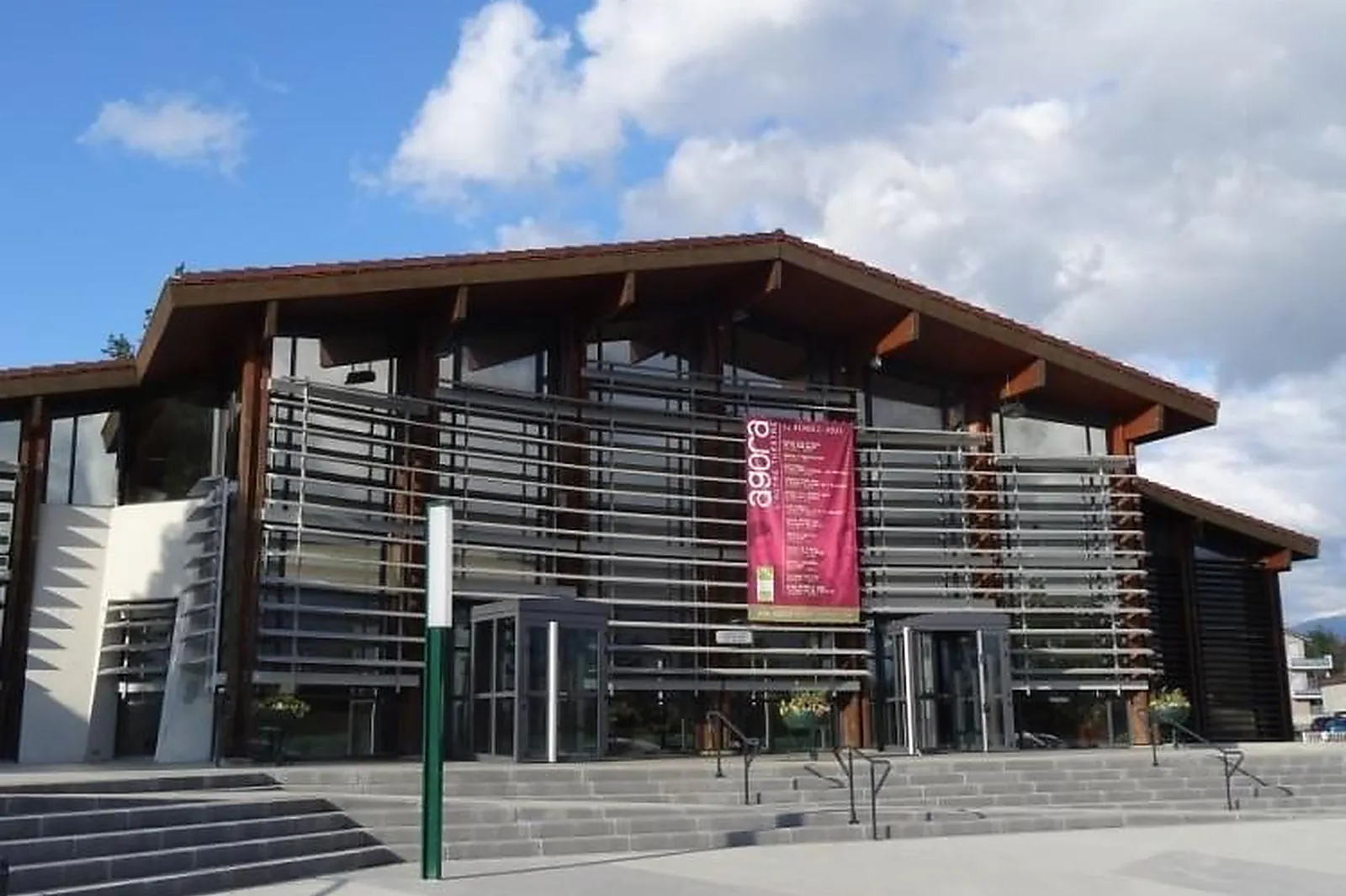 Lieux événementiels, ESPACE AGORA SAINT-ISMIER