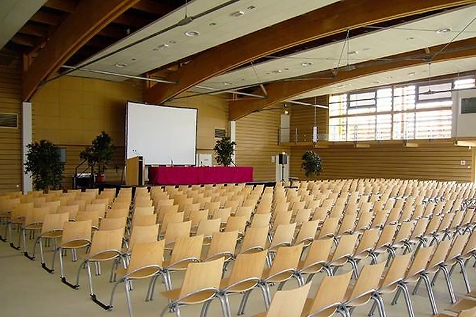 Lieux événementiels, ESPACE ARNAUD SAEZ