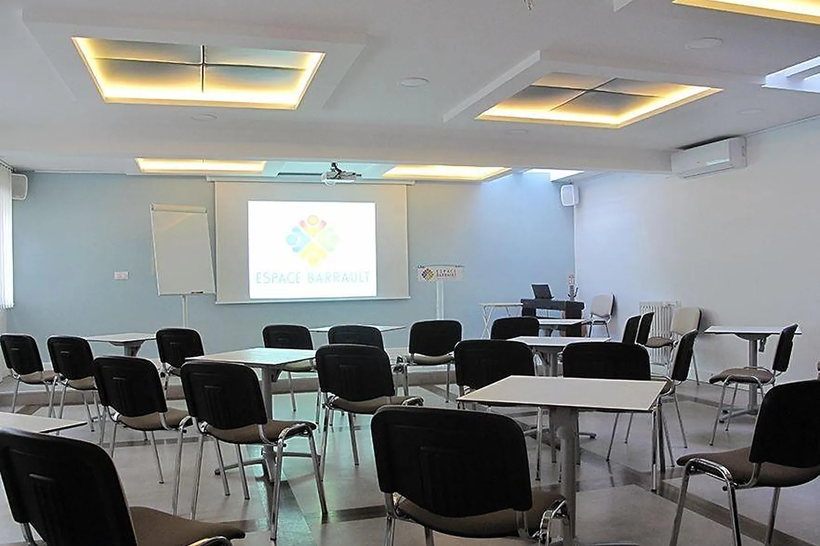Lieux événementiels, ESPACE BARRAULT