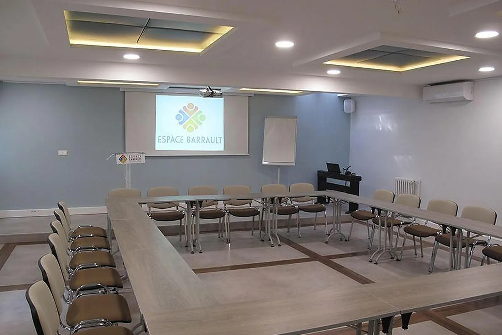Lieux événementiels, ESPACE BARRAULT