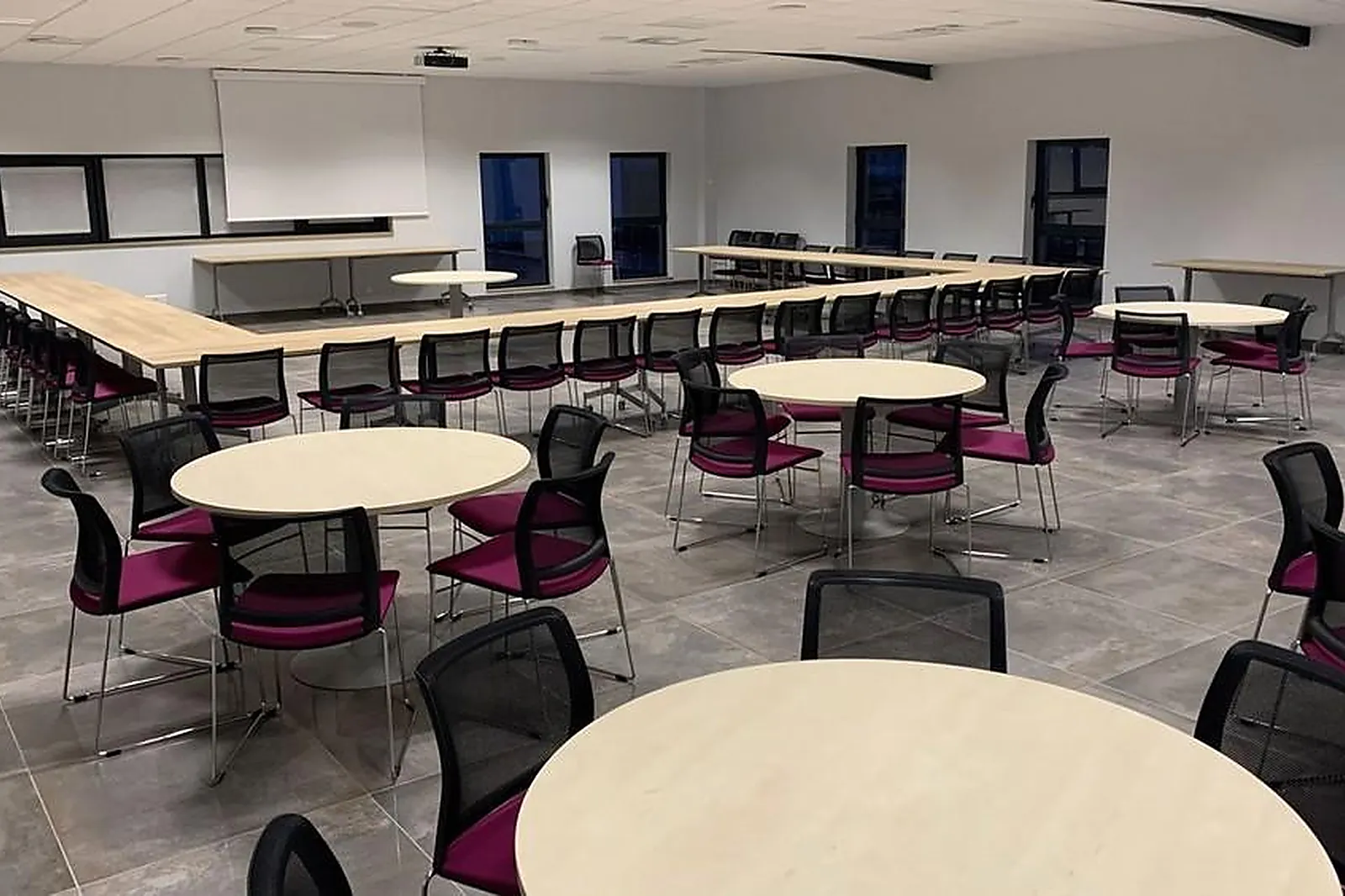 Lieux événementiels, ESPACE BRITTANY - CAP STREAM