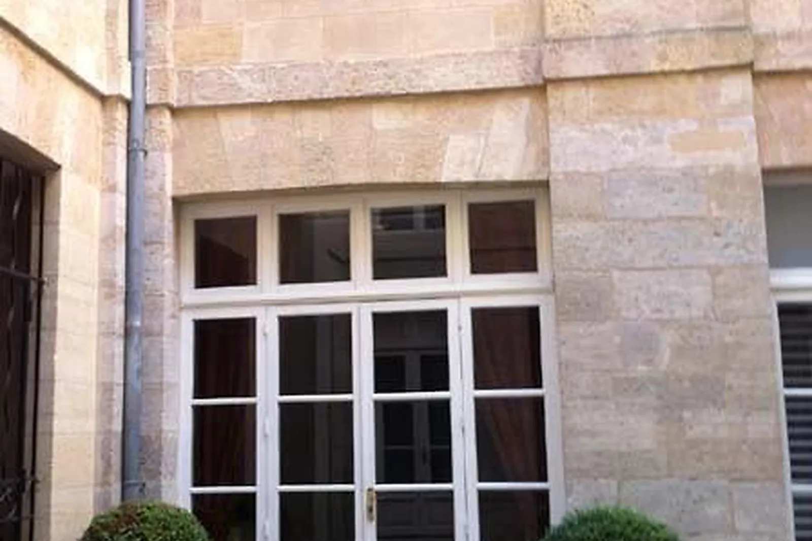 Lieux événementiels, ESPACE CHAPEAU ROUGE