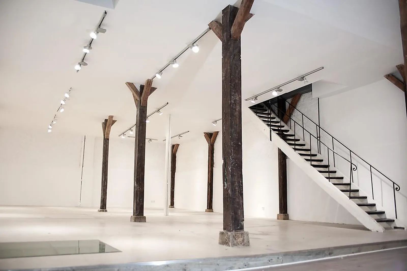 Lieux événementiels, ESPACE LEON