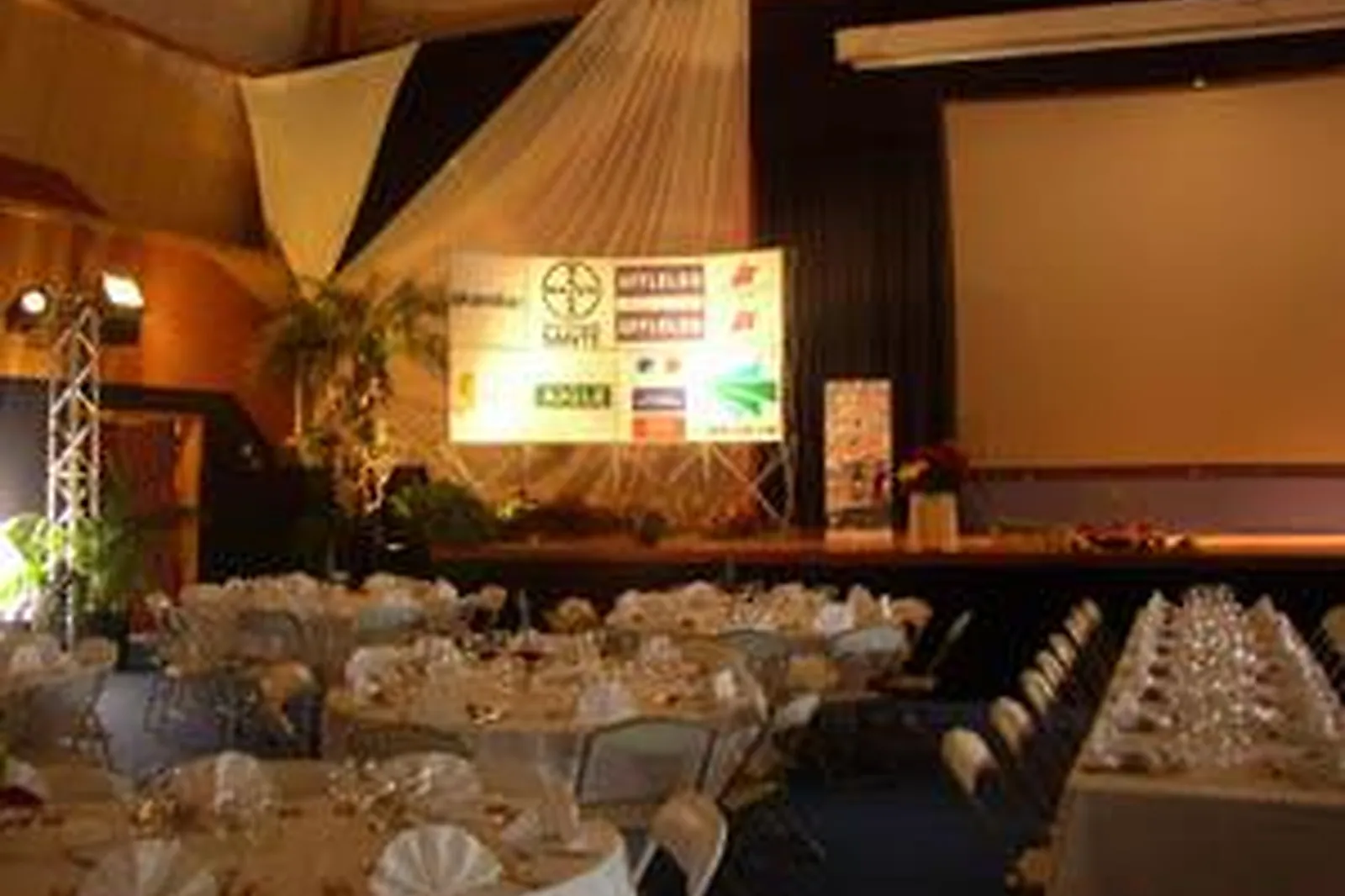 Lieux événementiels, ESPACE LOUISON BOBET