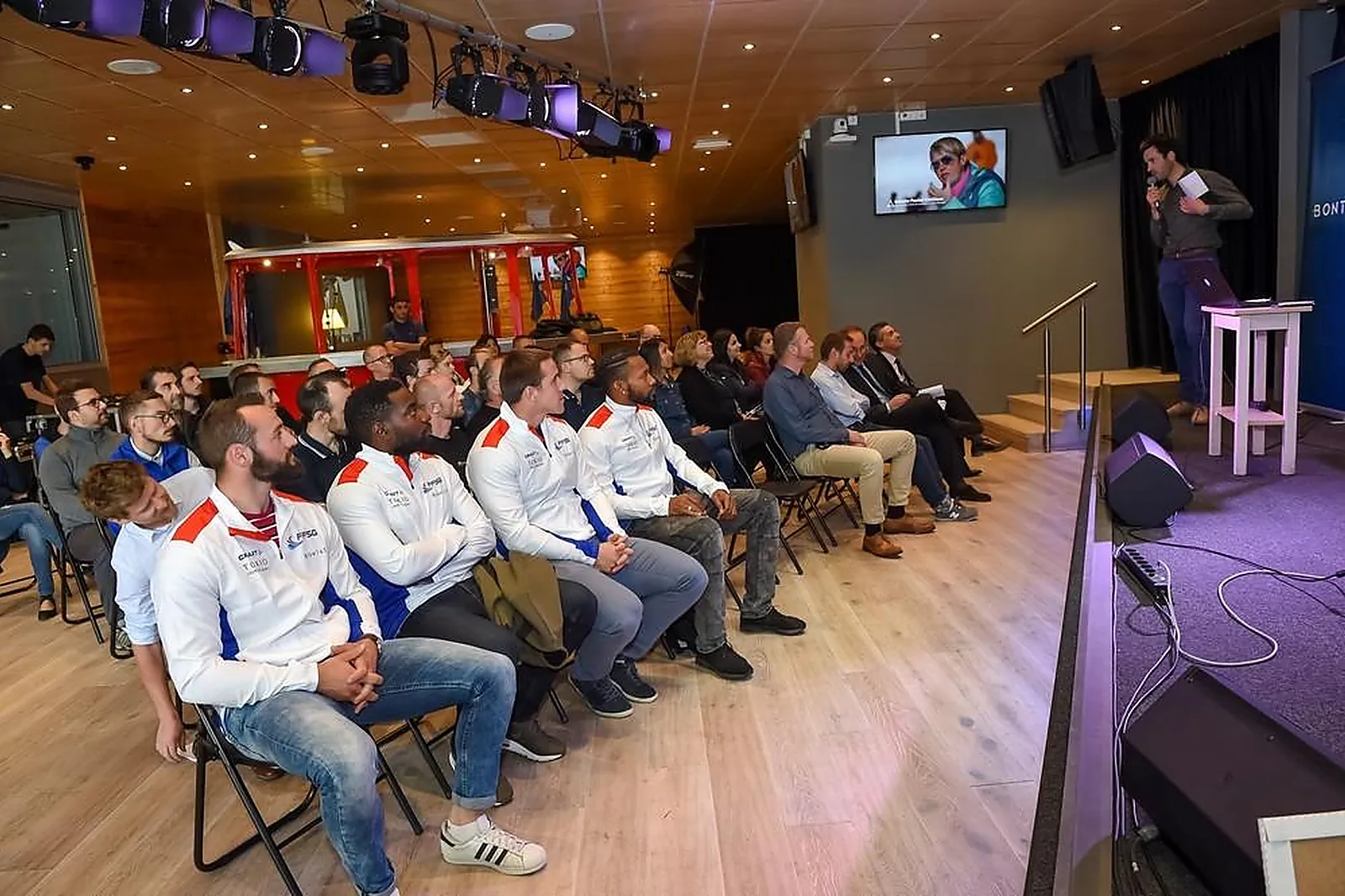 Lieux événementiels, ESPACE MÉDIA TÉLÉCABINE